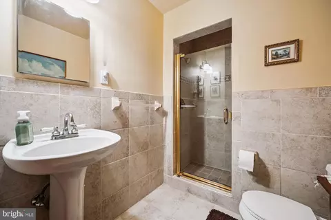 111 Ednor Rd, Silver Spring, MD 20905 photo 25