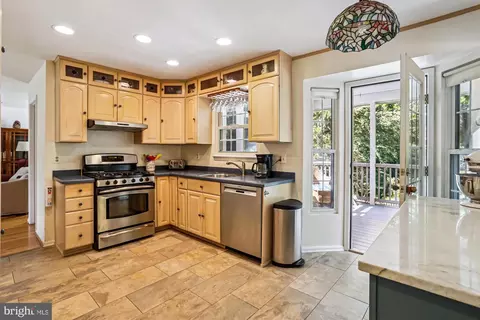 1402 Woodman Ave, Silver Spring, MD 20902 photo 5