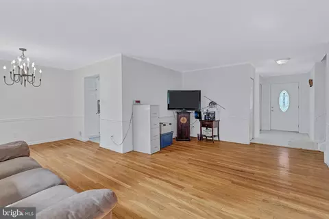12619 Eastbourne Dr, Silver Spring, MD 20904 photo 6
