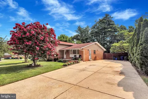 12619 Eastbourne Dr, Silver Spring, MD 20904