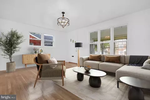 1113 Holton Ln, Takoma Park, MD 20912