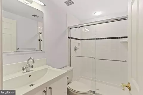 15 Warrenton Dr, Silver Spring, MD 20904 photo 42