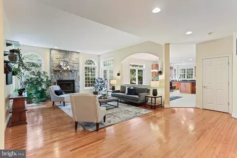 15 Warrenton Dr, Silver Spring, MD 20904 photo 7