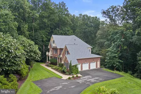 15 Warrenton Dr, Silver Spring, MD 20904 photo 2