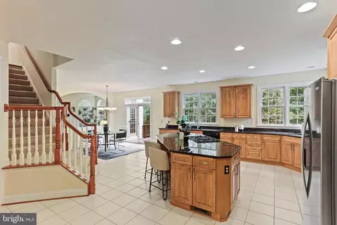 15 Warrenton Dr, Silver Spring, MD 20904 photo 13