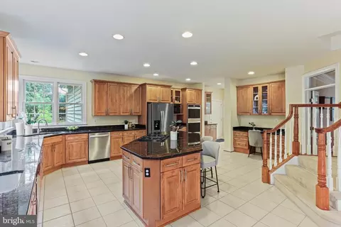 15 Warrenton Dr, Silver Spring, MD 20904 photo 11