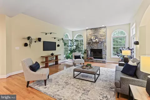 15 Warrenton Dr, Silver Spring, MD 20904 photo 8