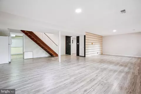 Living - 1005 La Grande Rd, Silver Spring, MD 20903 photo 9 of 9