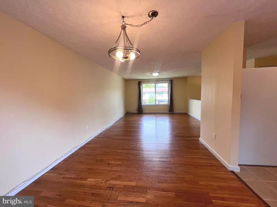 Living - 18908 Perrone Dr, Germantown, MD 20874 photo 5 of 8