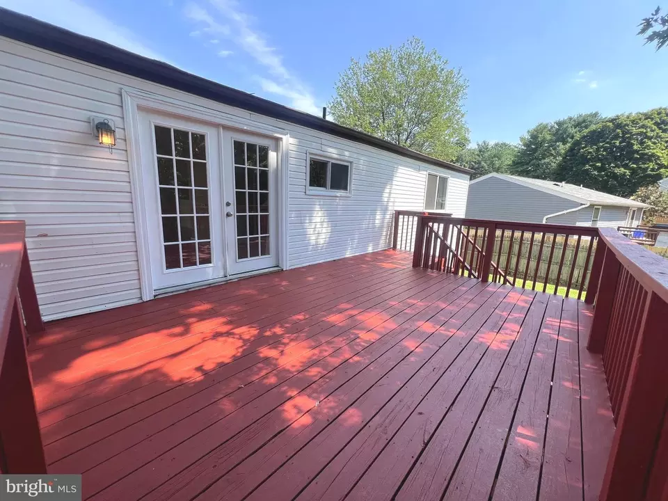 Exterior - 18908 Perrone Dr, Germantown, MD 20874 photo 3 of 10