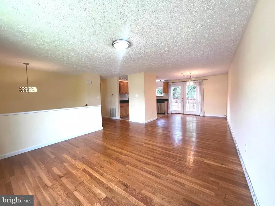 Living - 18908 Perrone Dr, Germantown, MD 20874 photo 6 of 8