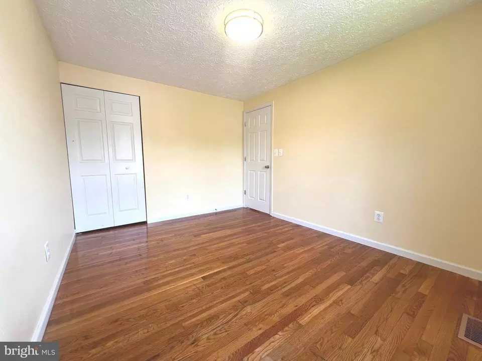 Bedroom - 18908 Perrone Dr, Germantown, MD 20874 photo 4 of 7
