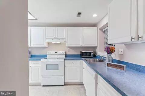 3500 Forest Edge Dr #15-1F, Silver Spring, MD 20906 photo 14