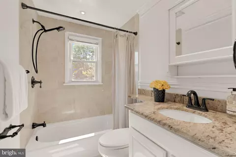 Bath - 9811 Dallas Ave, Silver Spring, MD 20901 photo 1 of 3