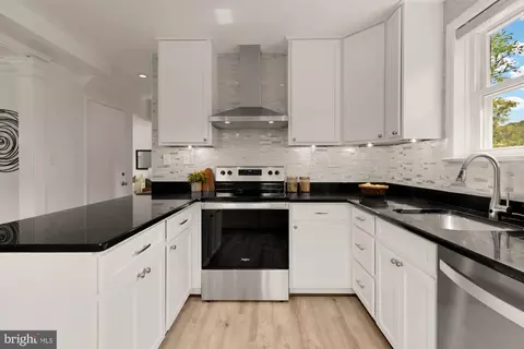 Kitchen - 9811 Dallas Ave, Silver Spring, MD 20901 photo 1 of 6