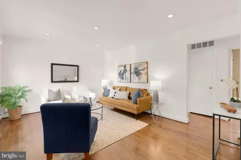 Living - 9811 Dallas Ave, Silver Spring, MD 20901 photo 3 of 4