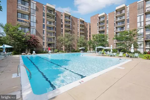 Exterior - 2016 Coleridge Dr #24-102, Silver Spring, MD 20902 photo 2 of 2