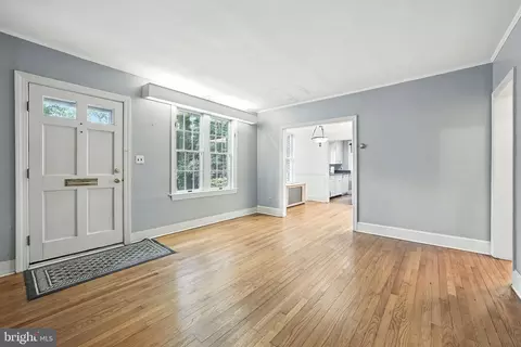 9330 Caroline Ave, Silver Spring, MD 20901 photo 3