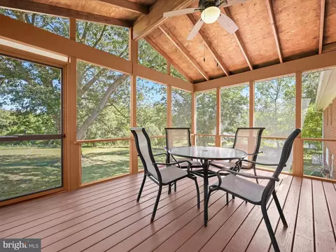 Exterior - 15225 Barnesville Rd, Boyds, MD 20841 photo 3 of 9