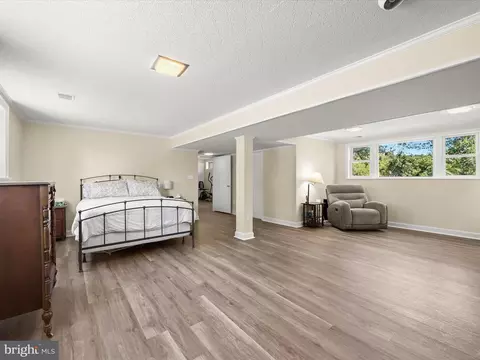 Bedroom - 15225 Barnesville Rd, Boyds, MD 20841 photo 6 of 6