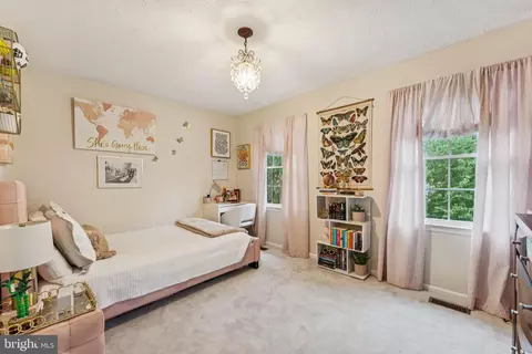 Bedroom - 136 Amberleigh Dr, Silver Spring, MD 20905 photo 3 of 5