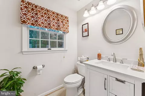 Bath - 136 Amberleigh Dr, Silver Spring, MD 20905 photo 1 of 4