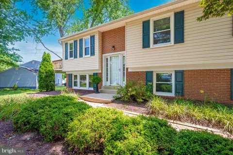 Exterior - 17125 Hoskinson Rd, Poolesville, MD 20837 photo 13 of 15