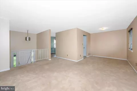 Living - 17125 Hoskinson Rd, Poolesville, MD 20837 photo 1 of 15