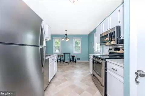 Entry Way - 17125 Hoskinson Rd, Poolesville, MD 20837 photo 1 of 1