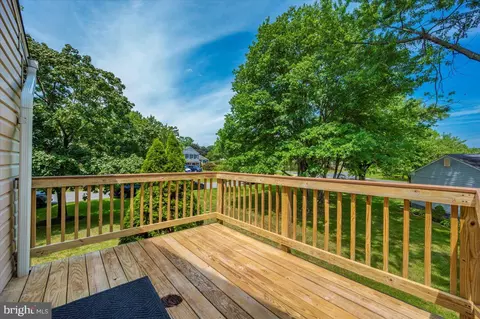 Exterior - 17125 Hoskinson Rd, Poolesville, MD 20837 photo 4 of 15