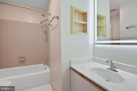 Bath - 13510 Winding Trail Ct, Silver Spring, MD 20906 photo 1 of 2