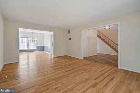Living - 13510 Winding Trail Ct, Silver Spring, MD 20906 photo 7 of 8