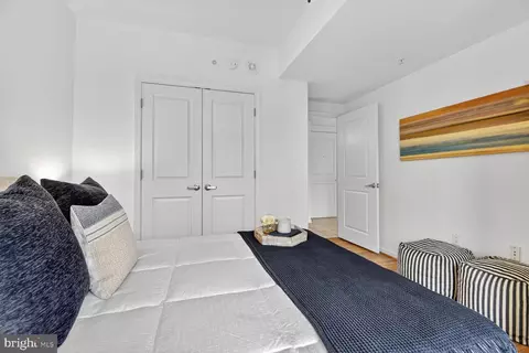 Bedroom - 930 Wayne Ave #1004, Silver Spring, MD 20910 photo 2 of 2