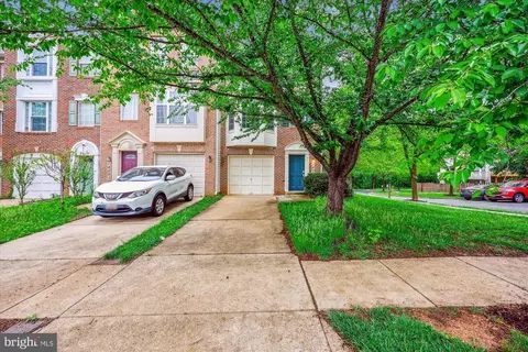 18201 Gravinia Cir, Boyds, MD 20841