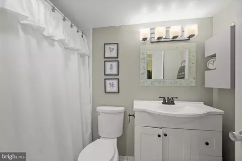 Bath - 8830 Piney Branch Rd #206, Silver Spring, MD 20903 photo 1 of 2