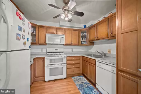 Kitchen - 8830 Piney Branch Rd #206, Silver Spring, MD 20903 photo 2 of 2