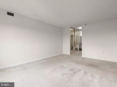 Bedroom - 15101 Interlachen Dr #1-914, Silver Spring, MD 20906 photo 5 of 8