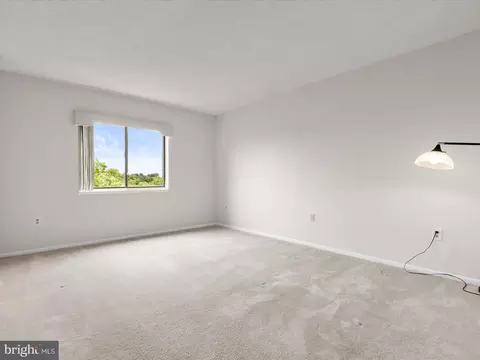 Bedroom - 15101 Interlachen Dr #1-914, Silver Spring, MD 20906 photo 6 of 8