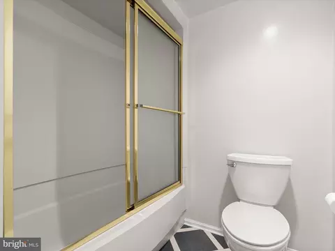 Bath - 15101 Interlachen Dr #1-914, Silver Spring, MD 20906 photo 6 of 6