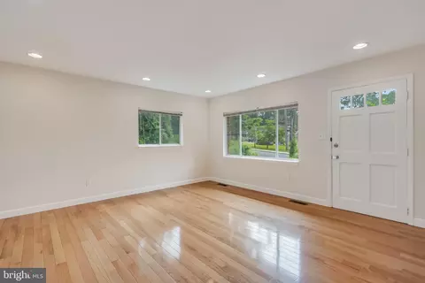 13211 Lutes Dr, Silver Spring, MD 20906 photo 13