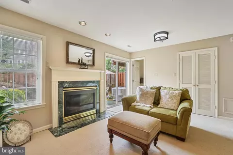 2128 Elm Tree Ln, Silver Spring, MD 20906 photo 8
