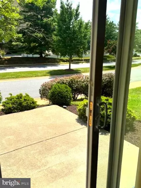 Exterior - 15410 Bramblewood Dr, Silver Spring, MD 20906 photo 6 of 13