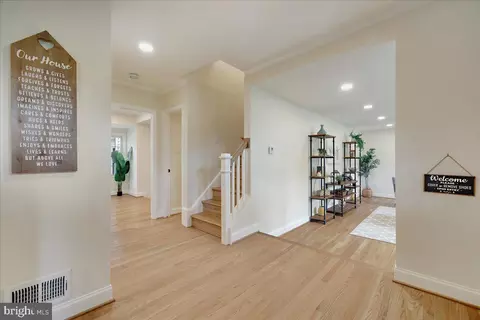 13517 Middlevale Ln, Silver Spring, MD 20906 photo 4