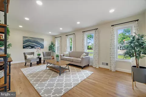 13517 Middlevale Ln, Silver Spring, MD 20906 photo 5