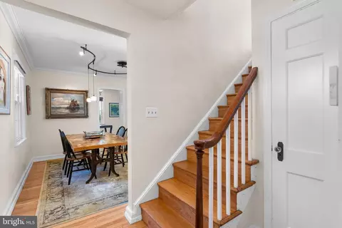 Entry Way - 9601 Sutherland Rd, Silver Spring, MD 20901 photo 2 of 2