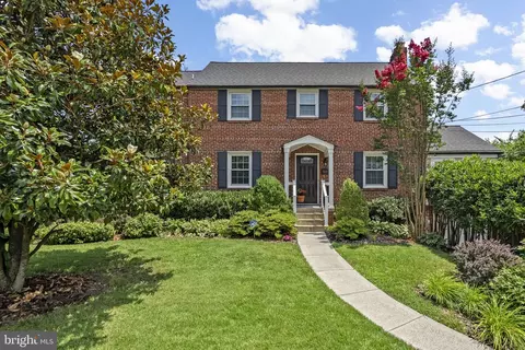 Exterior - 9601 Sutherland Rd, Silver Spring, MD 20901 photo 5 of 9
