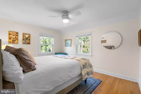 Bedroom - 9601 Sutherland Rd, Silver Spring, MD 20901 photo 6 of 7