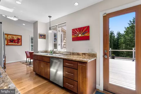 Kitchen - 9601 Sutherland Rd, Silver Spring, MD 20901 photo 1 of 4