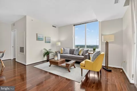 Living - 930 Wayne Ave #1210, Silver Spring, MD 20910 photo 2 of 2