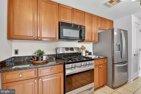 Kitchen - 930 Wayne Ave #1210, Silver Spring, MD 20910 photo 1 of 3